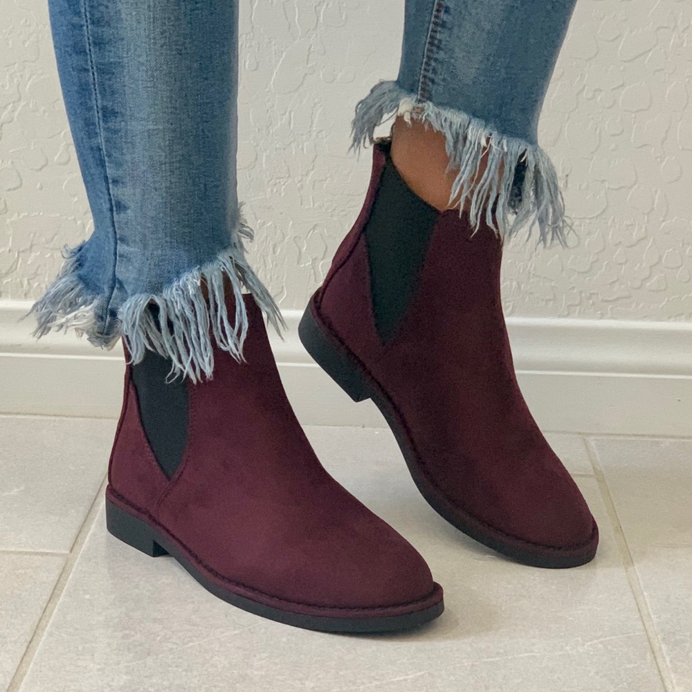 NIB Burgundy Wine Flat Heel Chelsea Ankle Booties - Picture 7 of 8